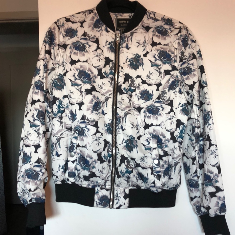 Bomber jacket - Picture 2 of 4